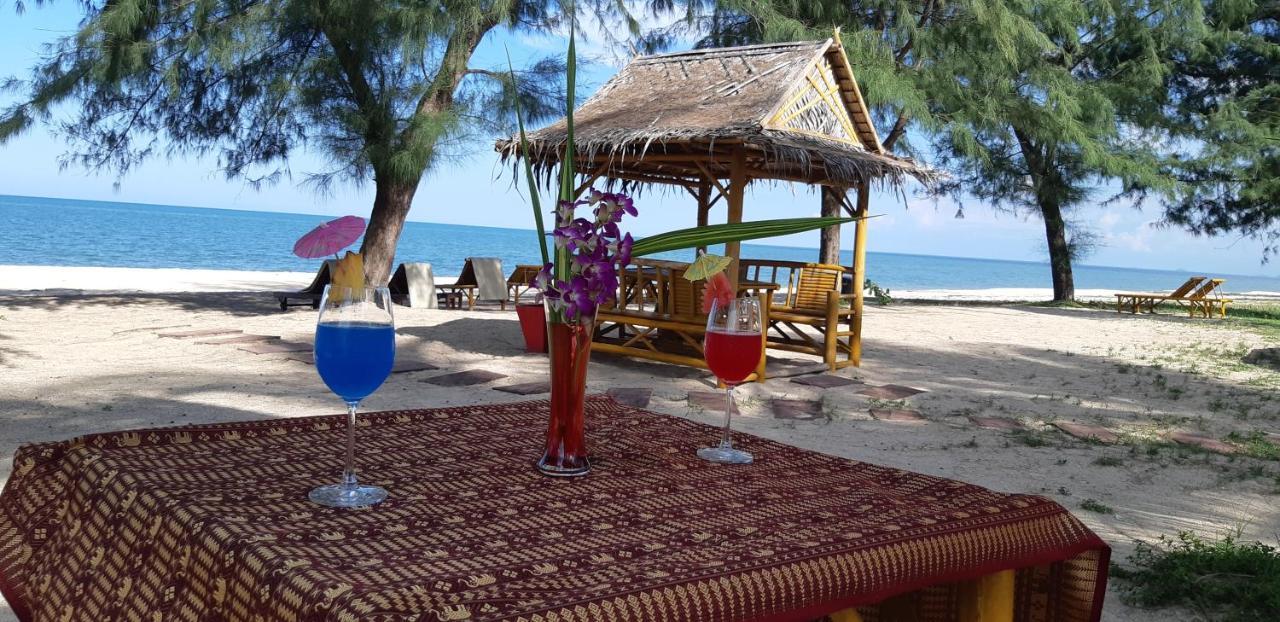 Ao Thai Resort Sathing Phra Екстер'єр фото