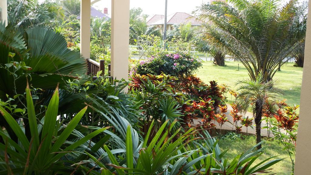Ao Thai Resort Sathing Phra Екстер'єр фото