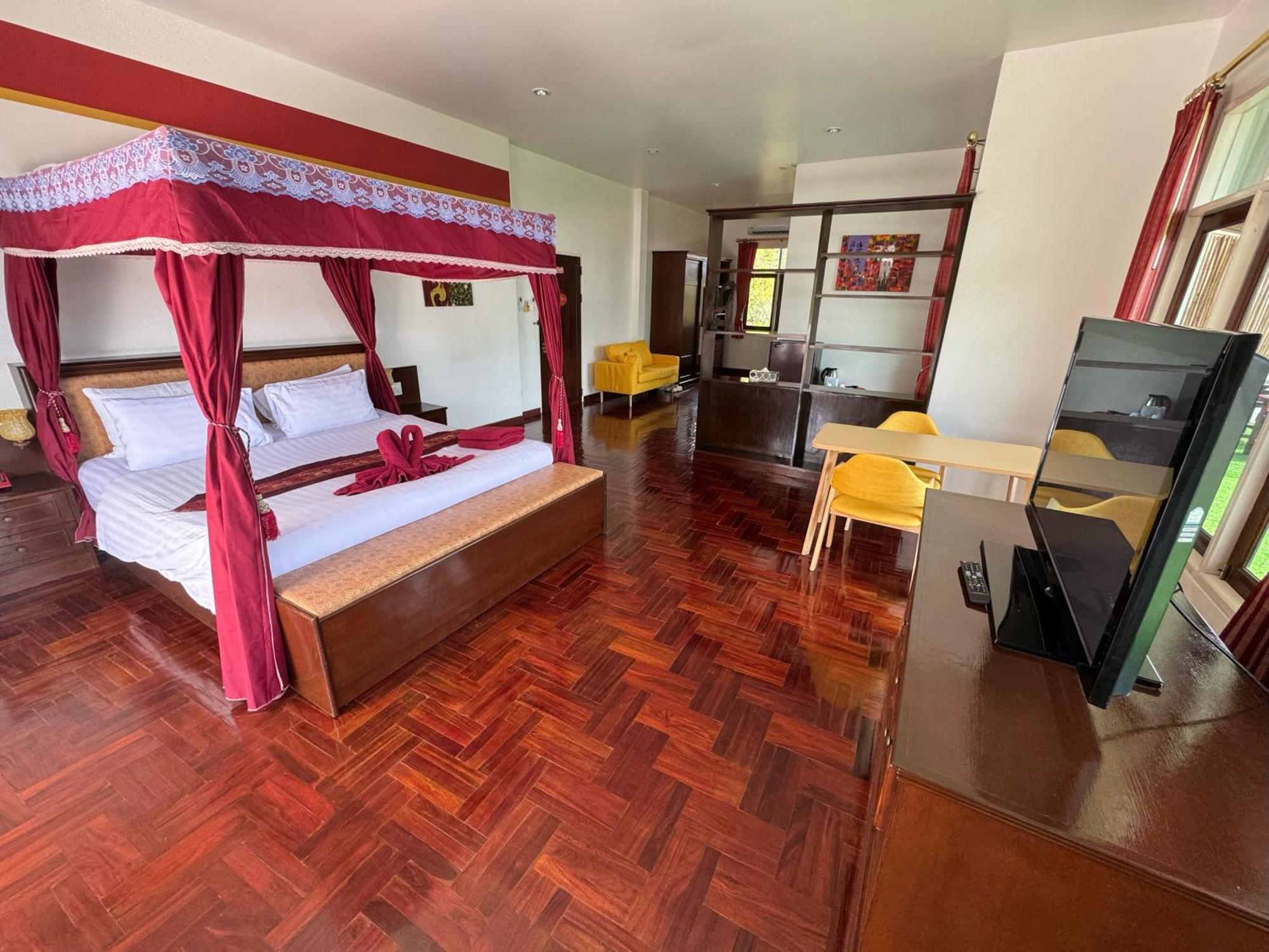 Ao Thai Resort Sathing Phra Екстер'єр фото