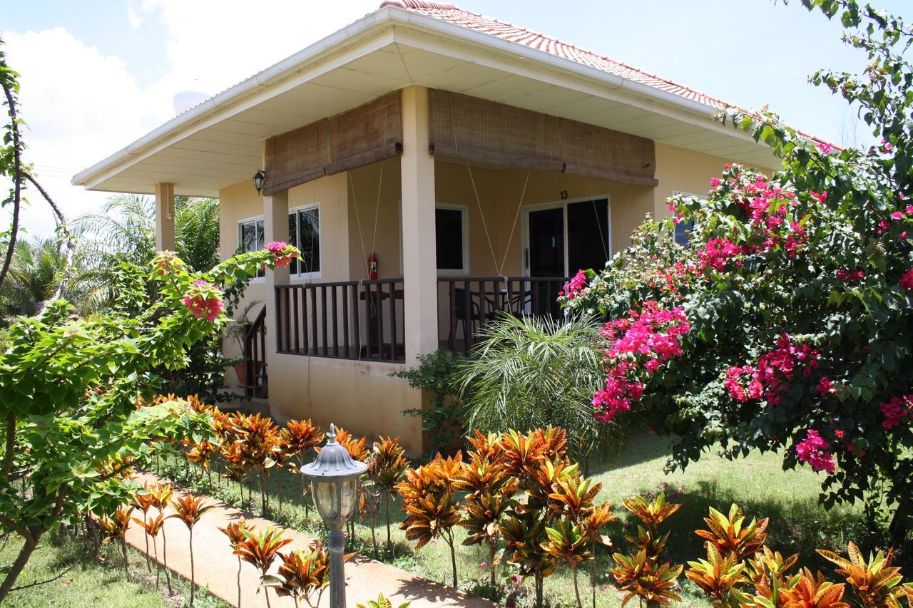 Ao Thai Resort Sathing Phra Екстер'єр фото