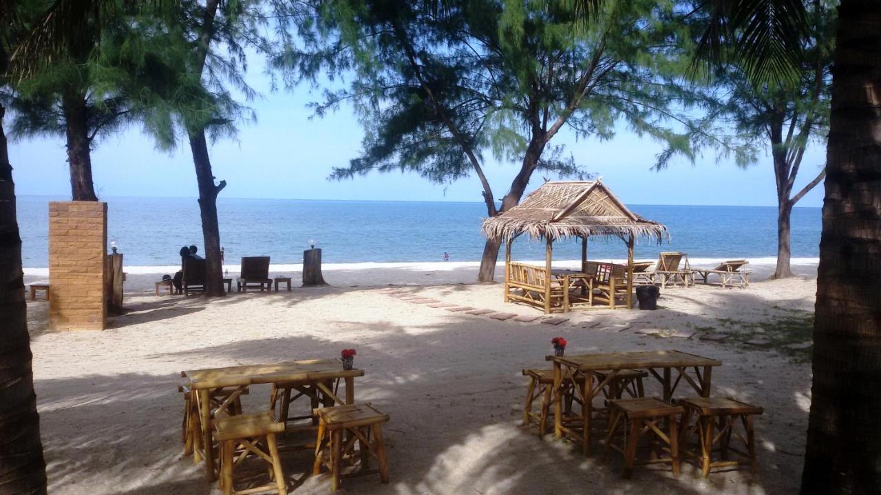 Ao Thai Resort Sathing Phra Екстер'єр фото